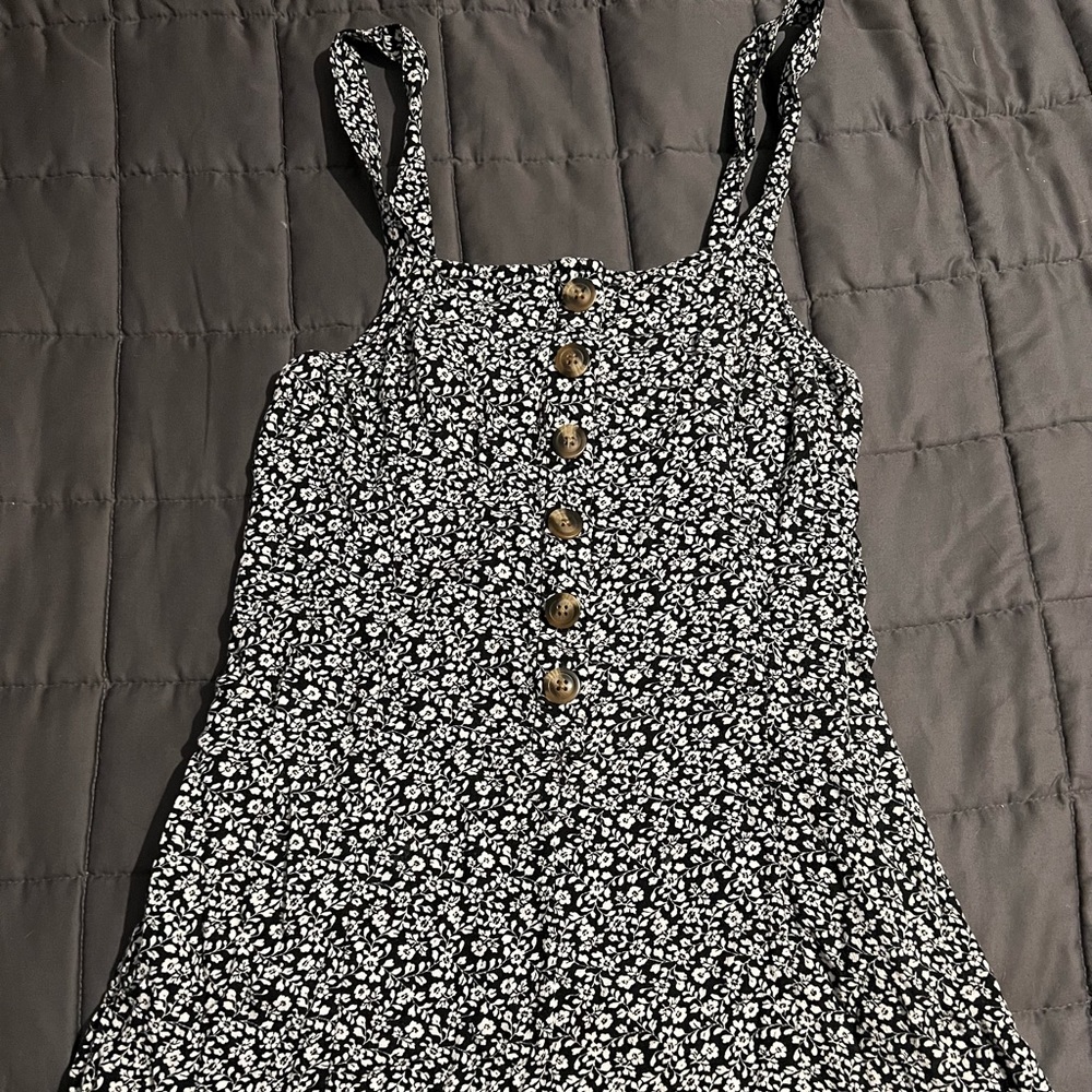American Eagle Flowy Romper